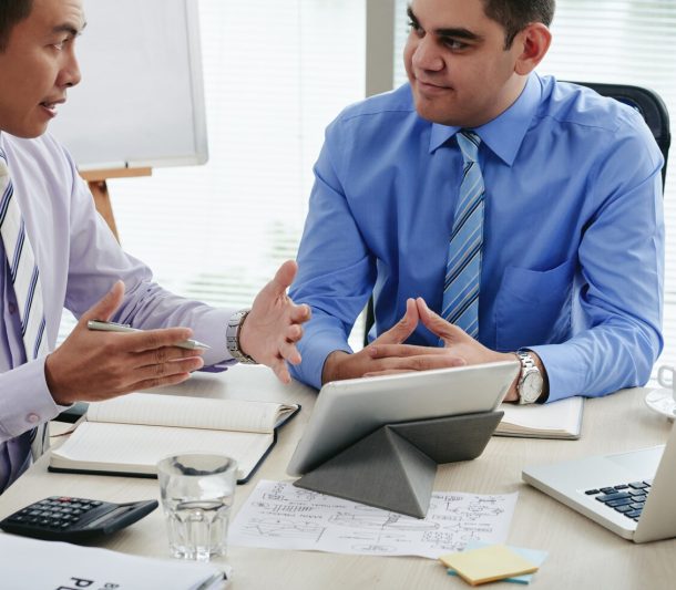 top-executives-working-out-business-strategy-period_1098-19136